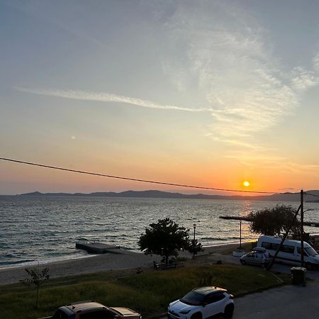 Sea View Loft Apartment Nea Roda Ngoại thất bức ảnh