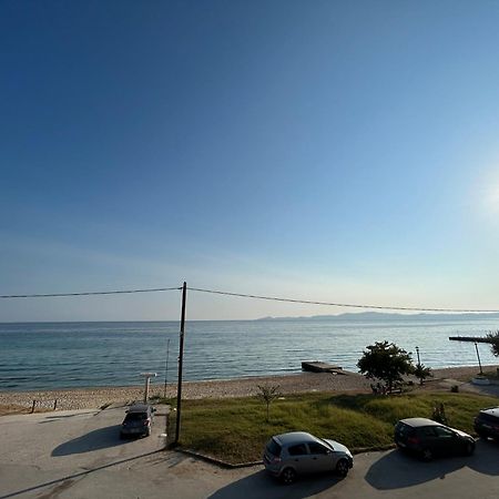 Sea View Loft Apartment Nea Roda Ngoại thất bức ảnh